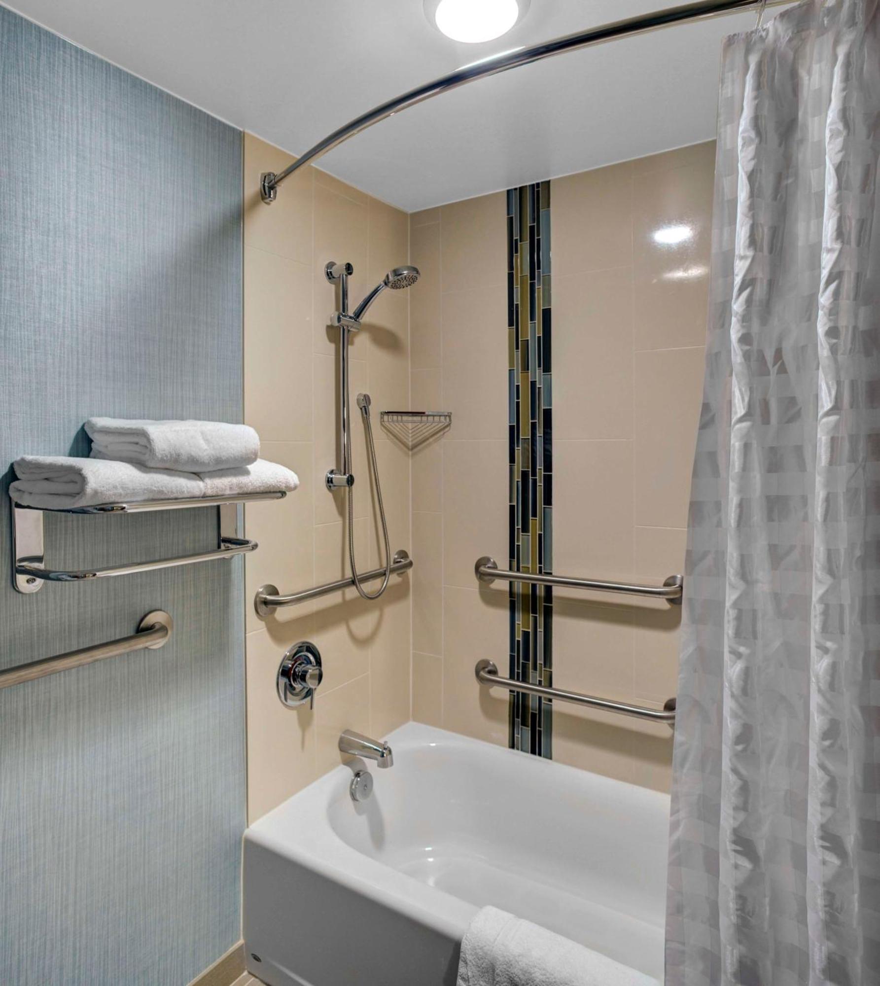 Hyatt Place Detroit/livonia Hotel 3*